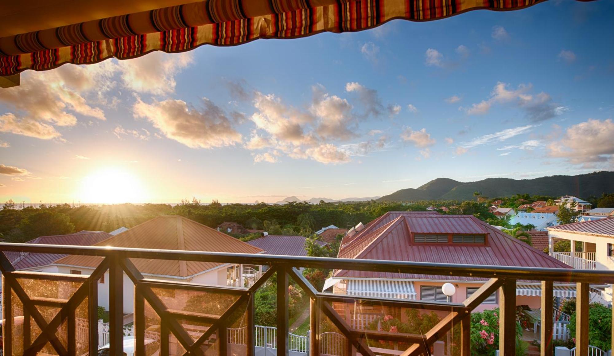 Residence Les Bougainvilliers Martinique แซ็งแตนน์ ภายนอก รูปภาพ
